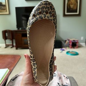 Leopard print Crocs style 11710 women’s size 9.